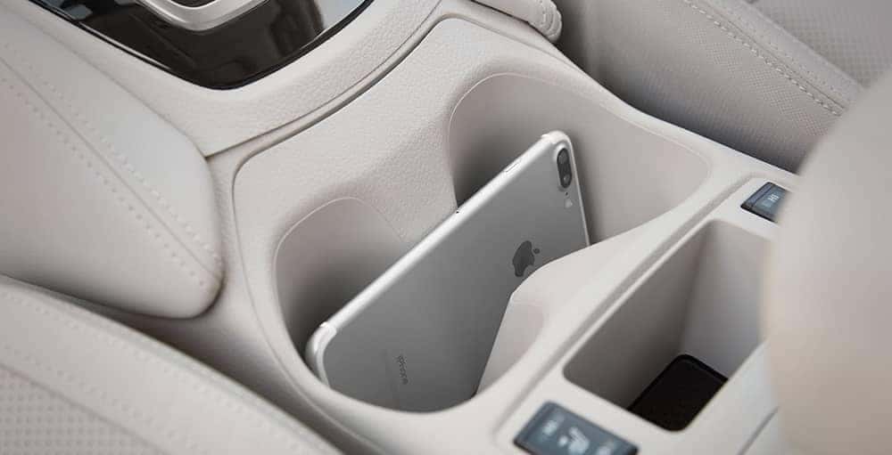 2019-Nissan-Rogue-Sport-cup-holders