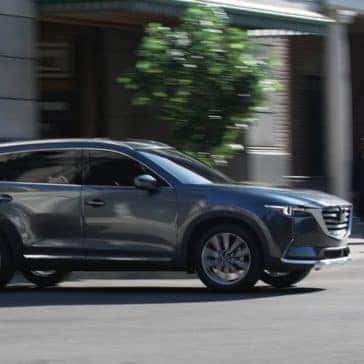 2019 Mazda CX-9 Driving in the city