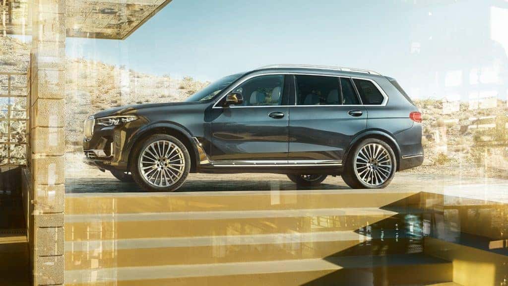 Overview of the 2022 BMW X7 near Tampa