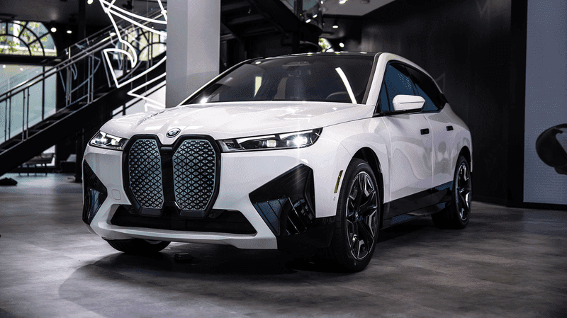 The Differences between Hybrid, Plug-In Hybrid, and BMW EV