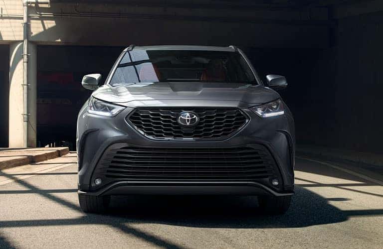 2021 Toyota Highlander XS front view