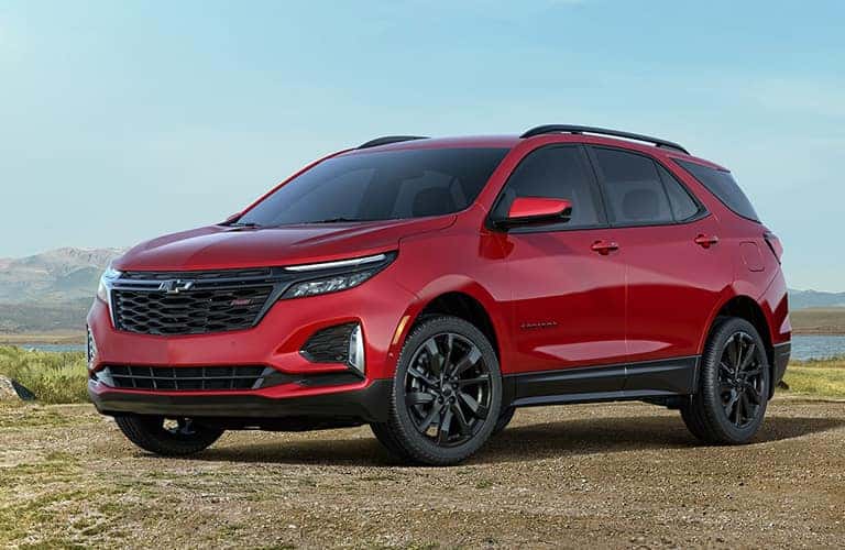 2023 Chevrolet Equinox front and side view