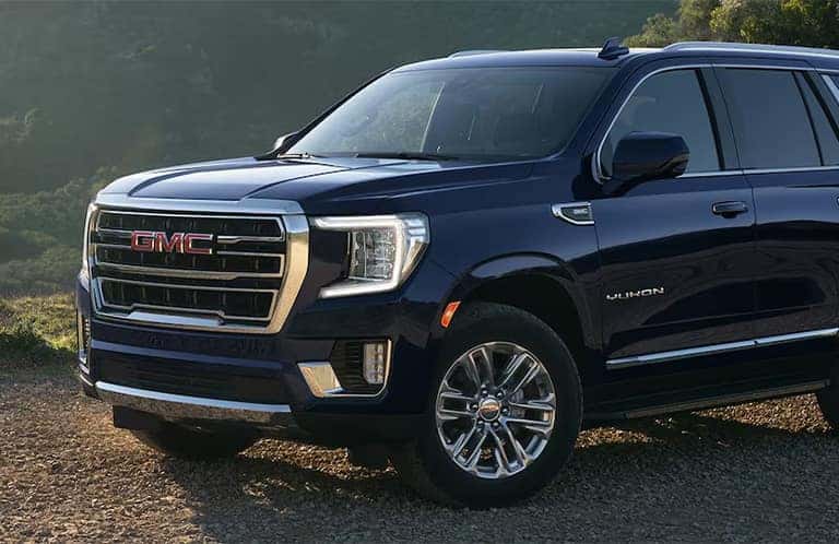 2023 GMC Yukon front end close up