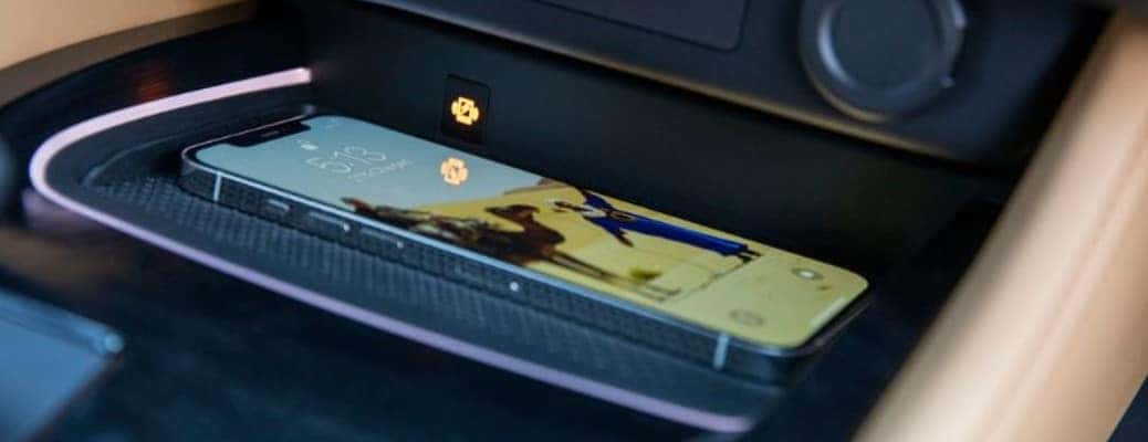2022 Nissan Rogue wireless charging pad