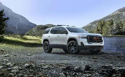 2020 GMC Acadia AT4 exterior front fascia and passenger side
