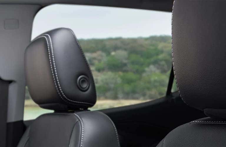 2022 GMC Terrain headrests