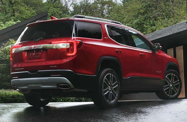 2023 GMC Acadia side view