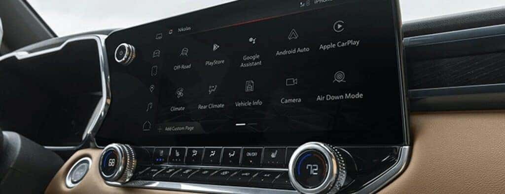 2023 GMC Canyon AT4X touchscreen display