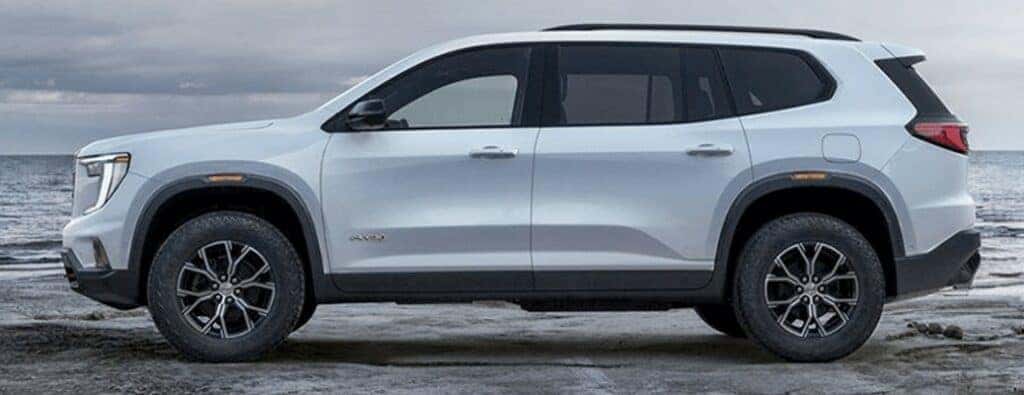 2024 GMC Acadia SUV side view