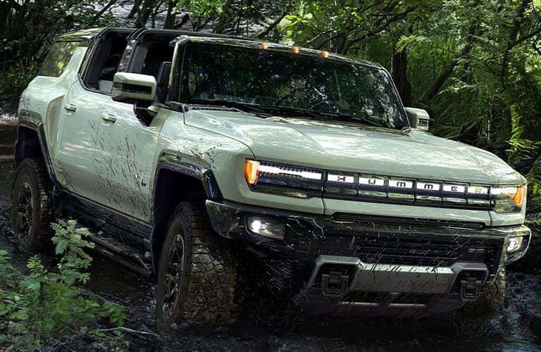 2023 GMC Hummer EV front view