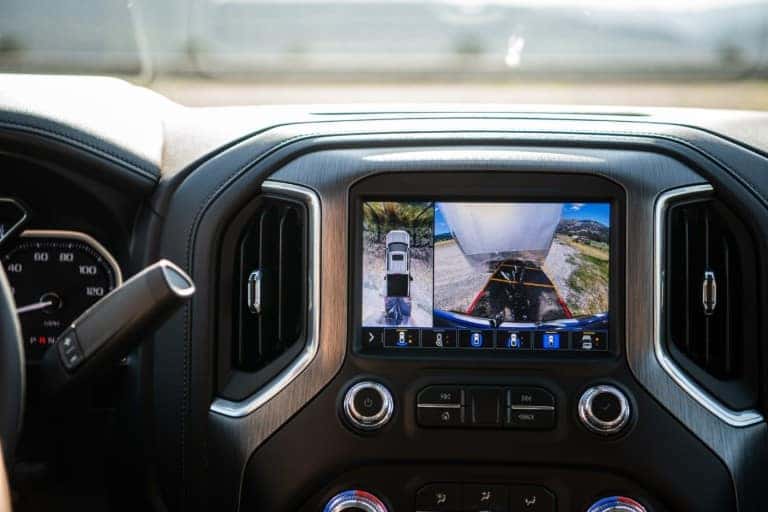 2020 GMC Sierra HD's touchscreen