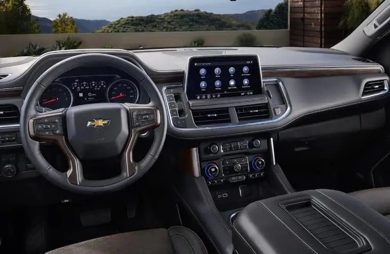 What are the specs and features of the 2021 Chevrolet Suburban?