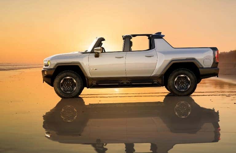 2022 GMC Hummer EV profile view