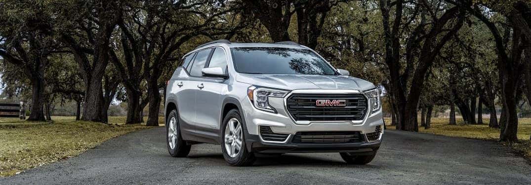 2022 GMC Terrain front profile