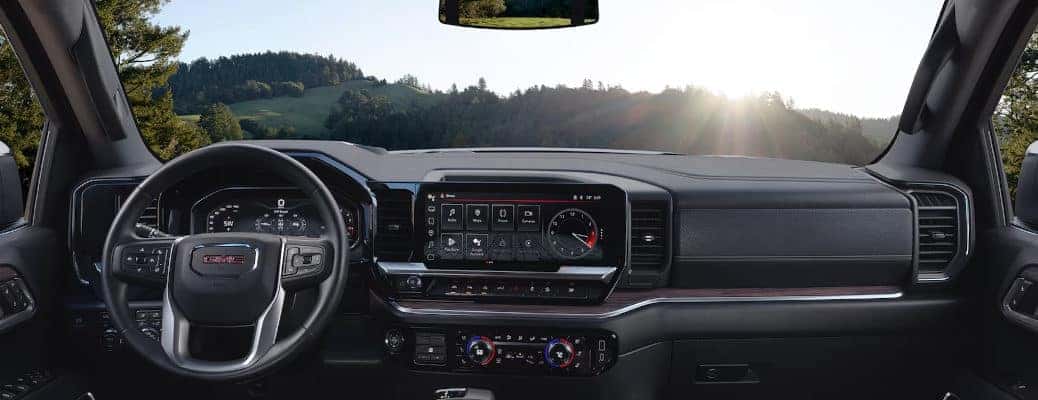 The controls and displays in the 2024 GMC Sierra 1500.