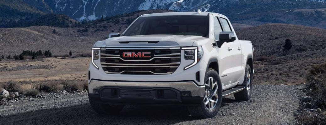A front view of the 2024 GMC Sierra 1500. 