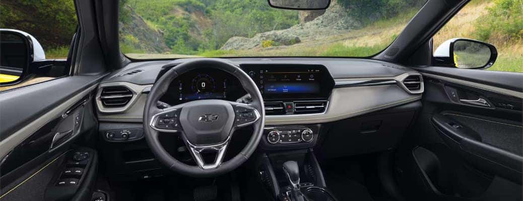 The infotainment center and controls in the 2025 Chevy Trailblazer.