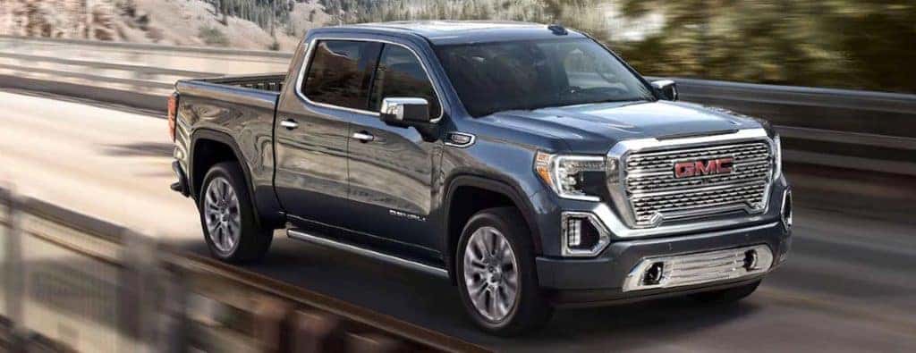 2022 GMC Sierra Denali front view