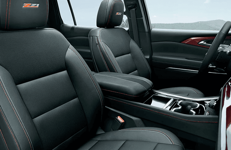 2024 Chevrolet Traverse Z71 front seats