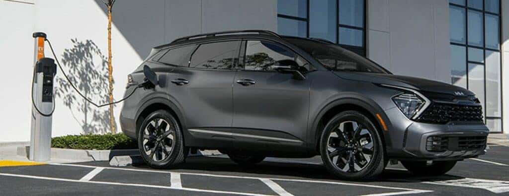 2024 Kia Sportage PHEV side view