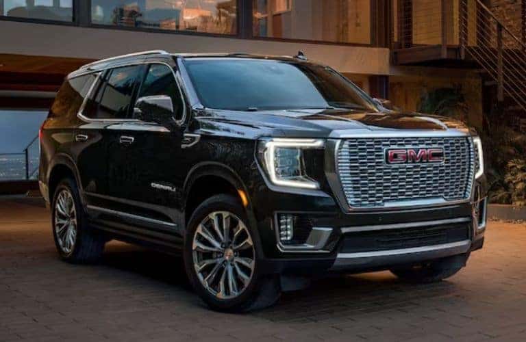 2024 GMC Yukon Denali front view