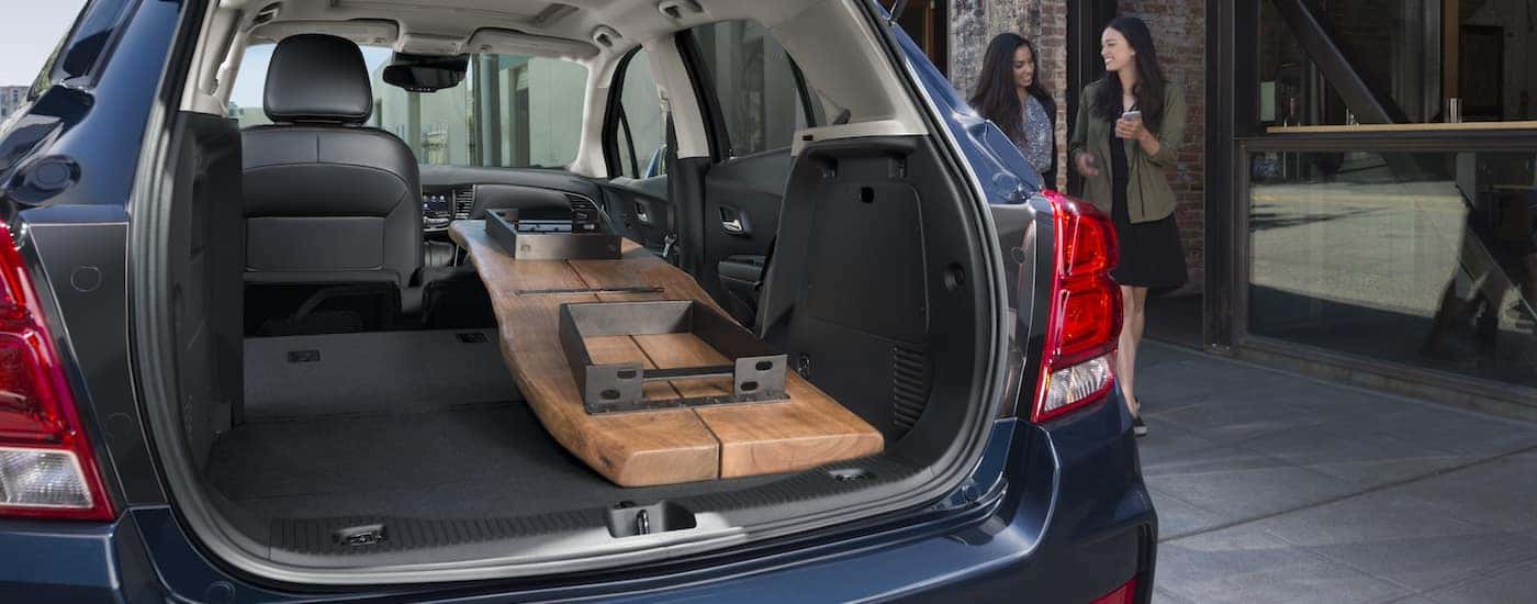 Trunk Ledge Kit | CHEVROLET TRAX 2018 Trunk Ledge Kit | CHEVROLET TRAX 2018