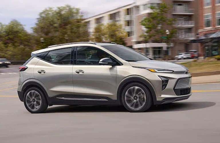 2022 Chevrolet Bolt EUV side view