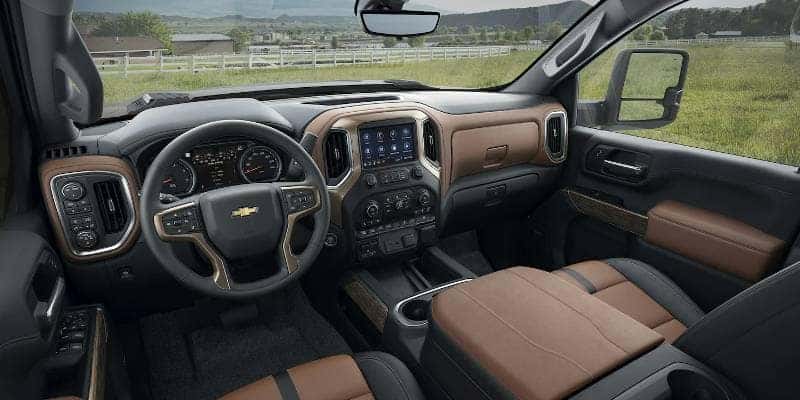 The stylish and comfortable interior of the 2023 Chevy Silverado HD