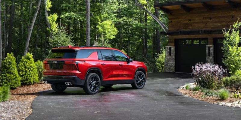 A side view of the Chevy Traverse.