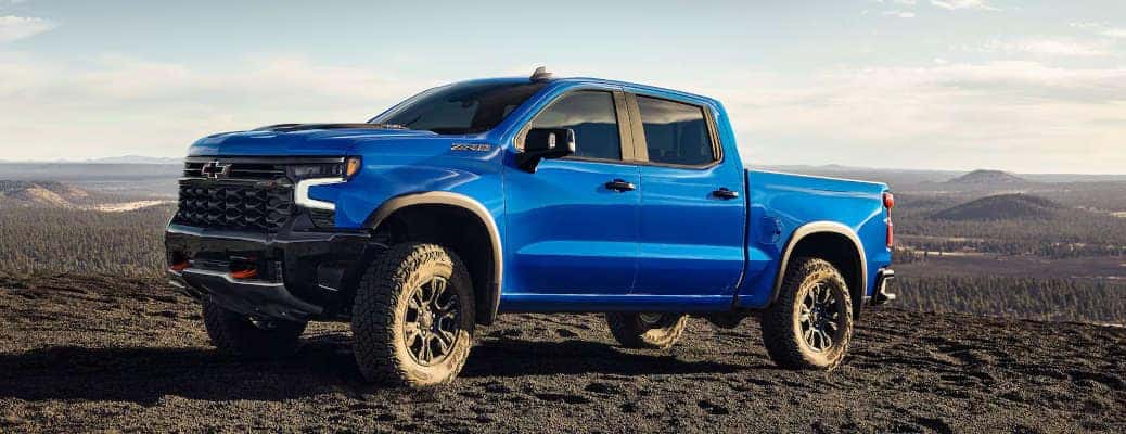 An exterior side view of the Silverado 1500.