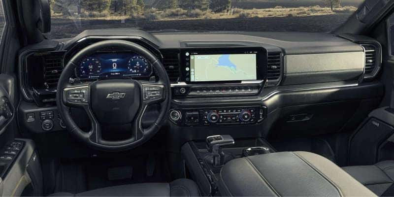 The high-tech cockpit of the 2025 Chevy Silverado 1500.