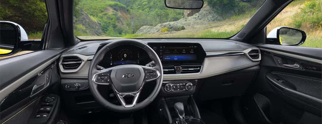 The cockpit, controls, and infotainment displays in the 2025 Chevy Trailblazer.
