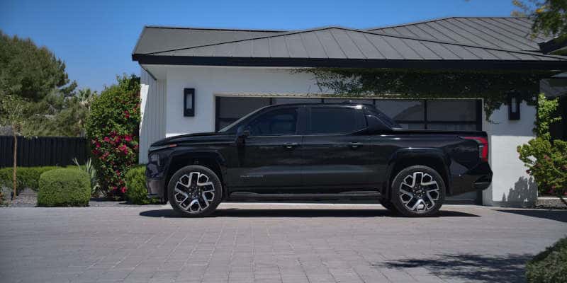 A side exterior view of the 2025 Chevy Silverado EV for sale near Nashville.