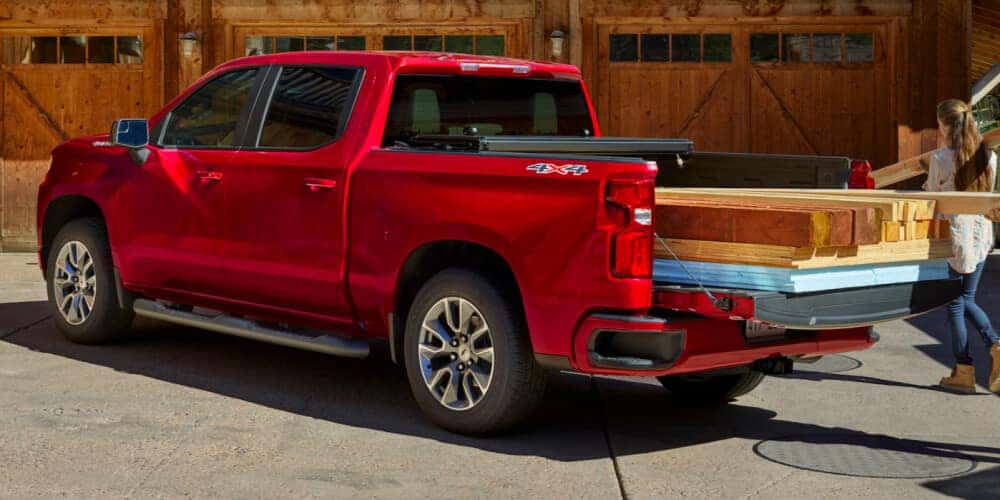 gmc-yukon-towing-capacity-how-much-can-the-gmc-yukon-tow-country