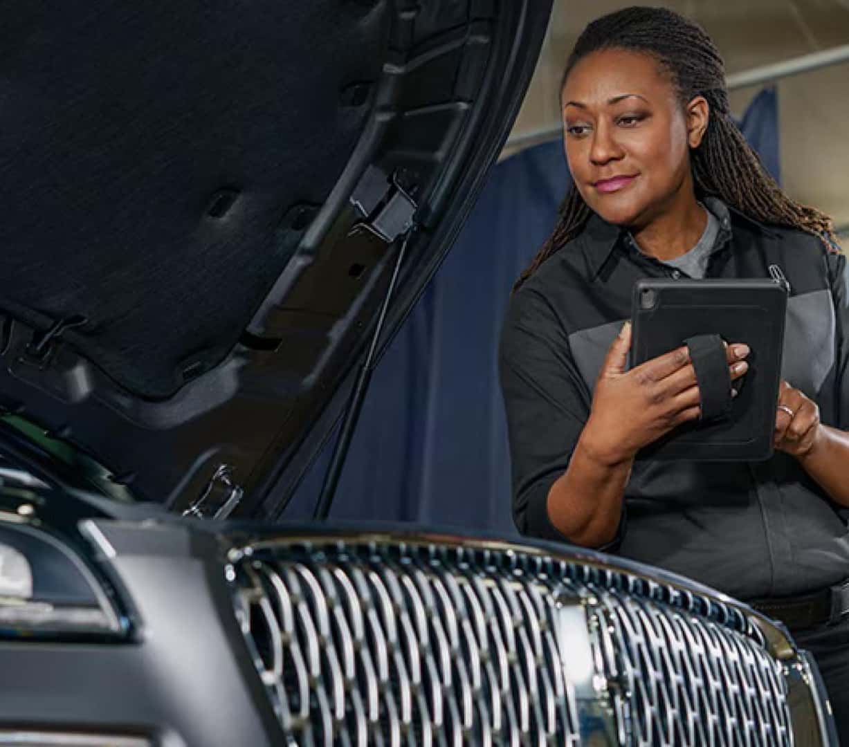 About Our Lincoln Service Center Near Cape Coral, FL