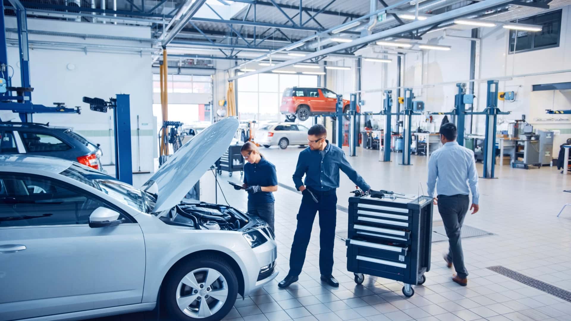 Welcome to Our Expansive Parts & Service Center Serving Sarasota, FL