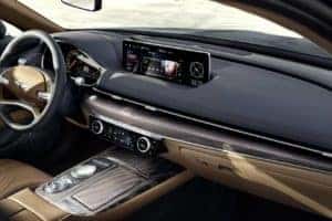 2021 Genesis G80 vs BMW 5 Series Interior Technology