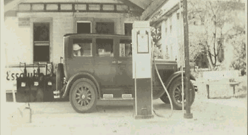 1924 Gas Station