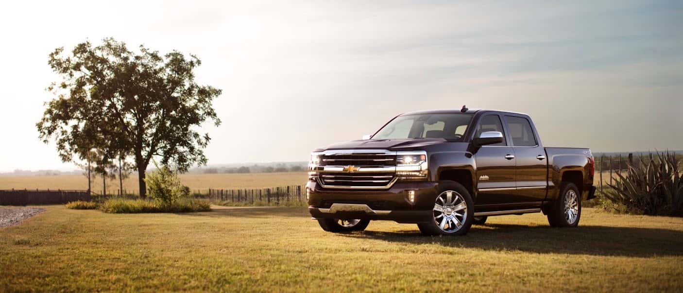 Chevrolet Silverado vs. Ford F150 Gregg Young Chevrolet Of Norwalk, Inc.