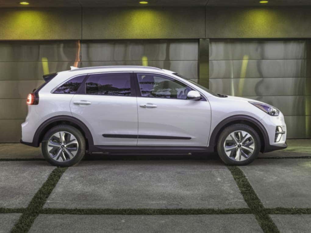 White 2022 Kia Niro EV