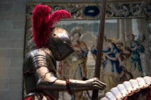 A model knight armor displayed at the Cleveland Art Museum