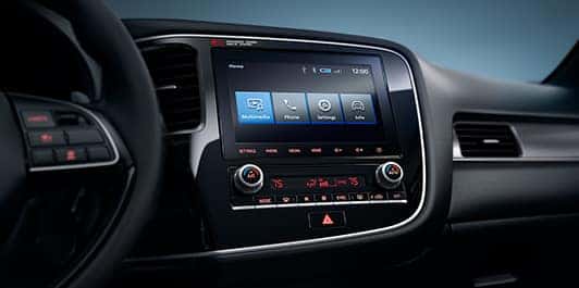 2022 Mitsubishi Outlander interio