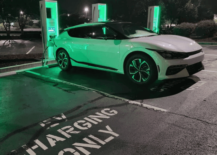 Kia Electric Vehicles - Ray Skillman Northeast Kia - Charging in Public