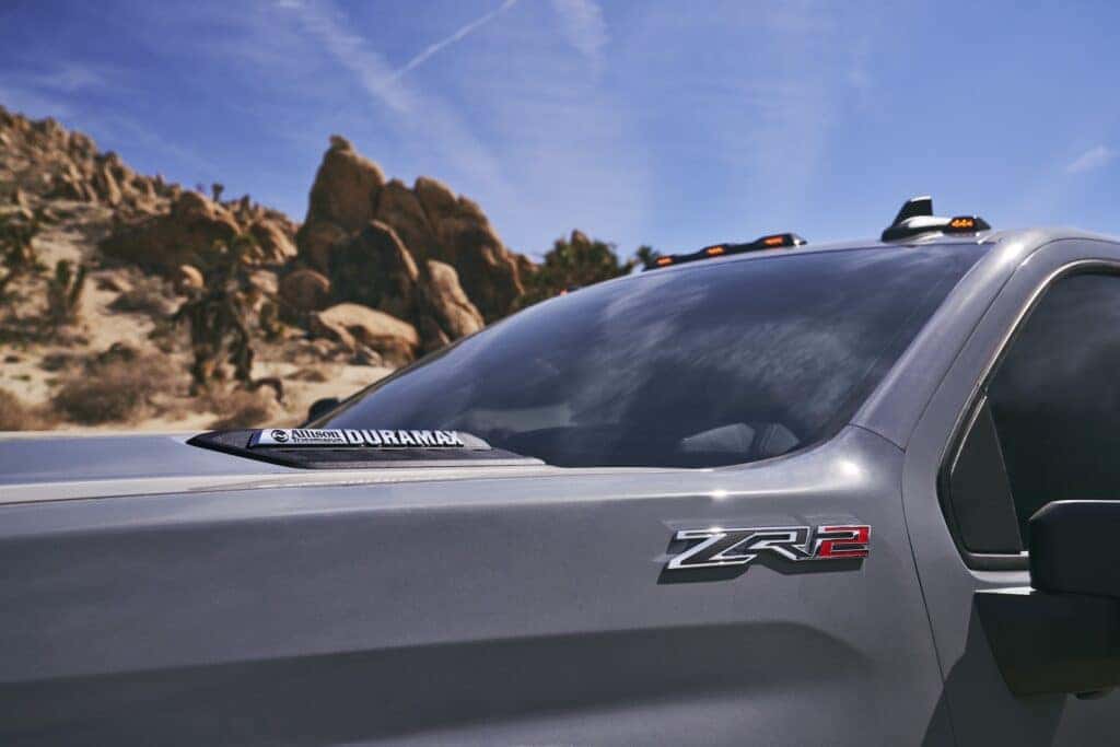 Close-up of the Silverado HD ZR2’s badge.
