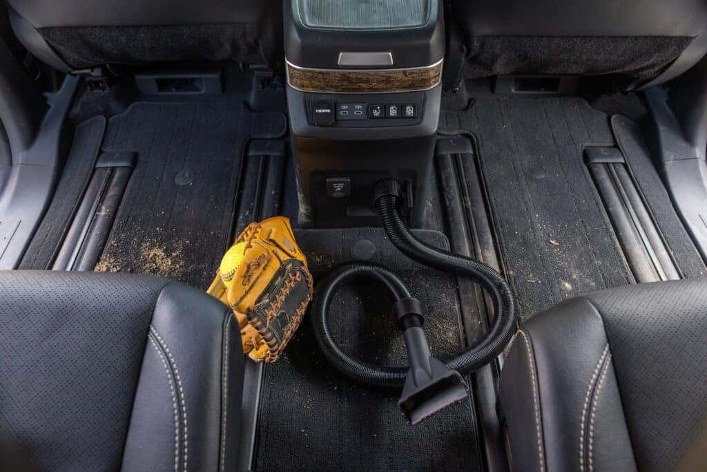 Toyota Sienna Middle Interior Vacuum