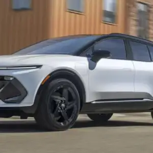 2026 Chevrolet Equinox EV RS Polar White Tricoat with Black roof