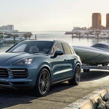 Cayenne towing a boat