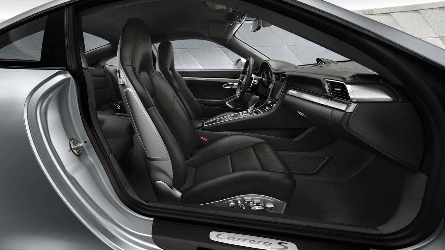 Porsche 911 Carrera seating