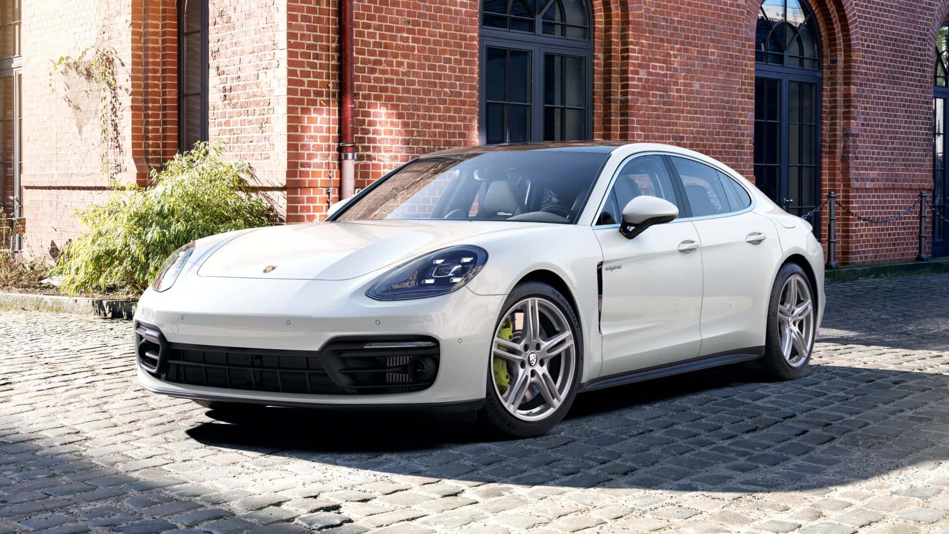 Porsche Panamera 2023 Hintergrundbild